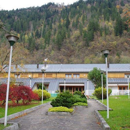 Отель Casa Per Ferie Paola Di Rosa Арта-Терме Экстерьер фото