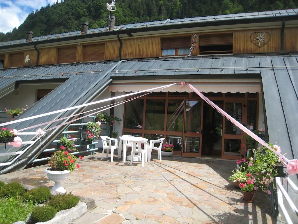 Отель Casa Per Ferie Paola Di Rosa Арта-Терме Экстерьер фото