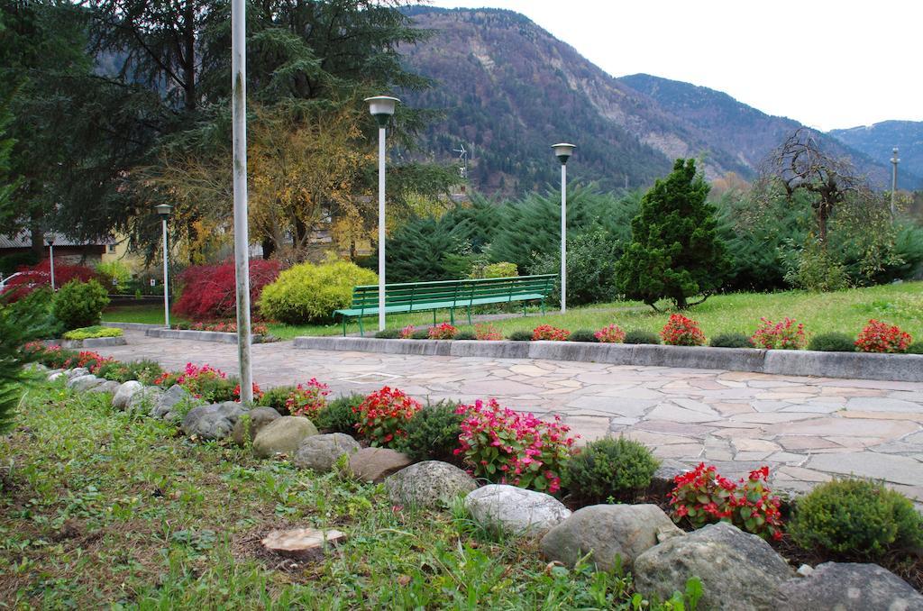 Отель Casa Per Ferie Paola Di Rosa Арта-Терме Экстерьер фото